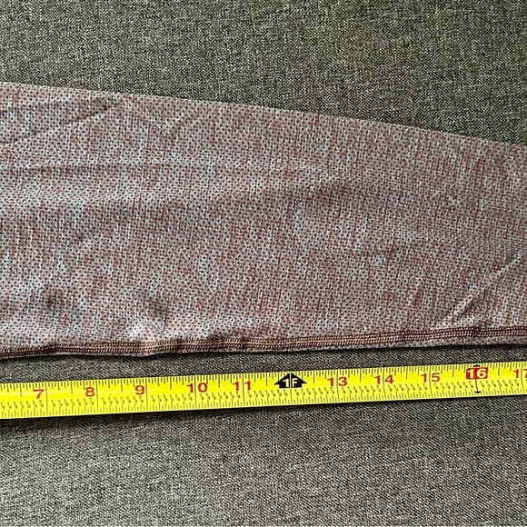 Lululemon 1/4 zip - Picture 9 of 9